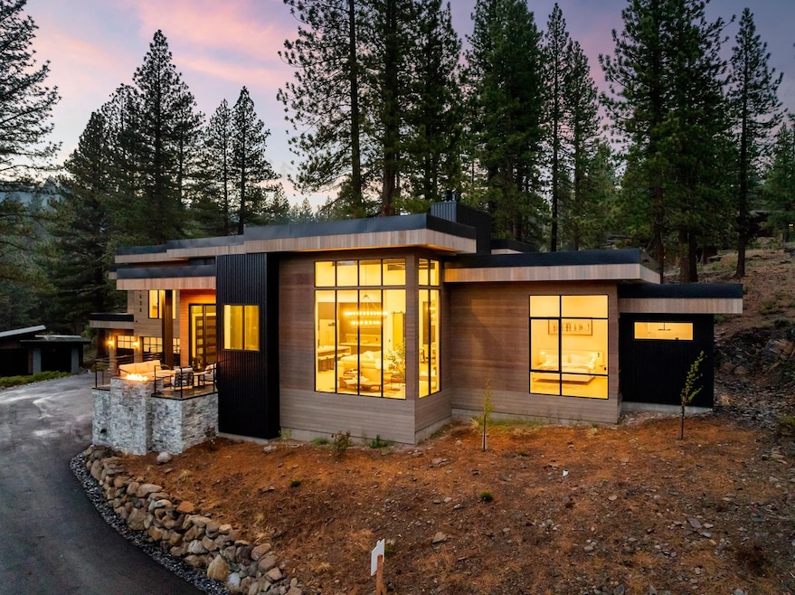 11636 Coburn Dr, Truckee, CA 96161 - photo 1