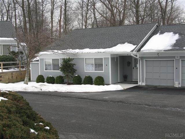 169 Long Hill Dr unit A, Yorktown Heights, NY 10598 - photo 1