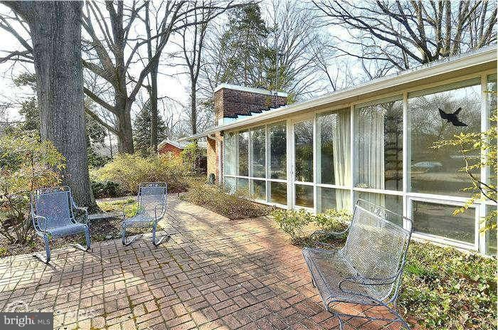 1936 Marthas Rd, Alexandria, VA 22307 - photo 1