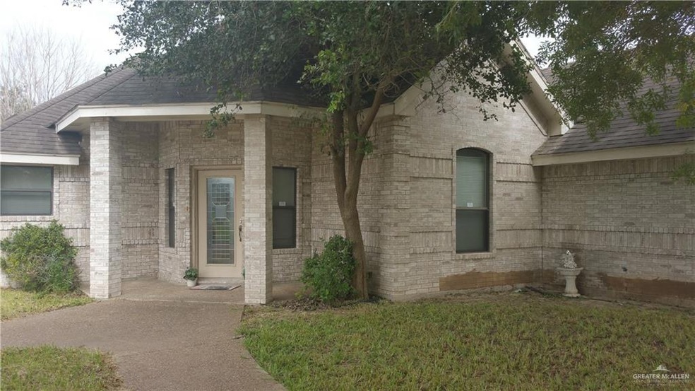 2009 Primrose Dr, Weslaco, TX 78596 - photo 1