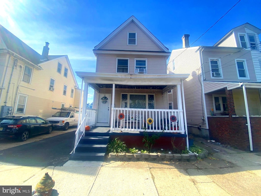 Under Contract $310,000