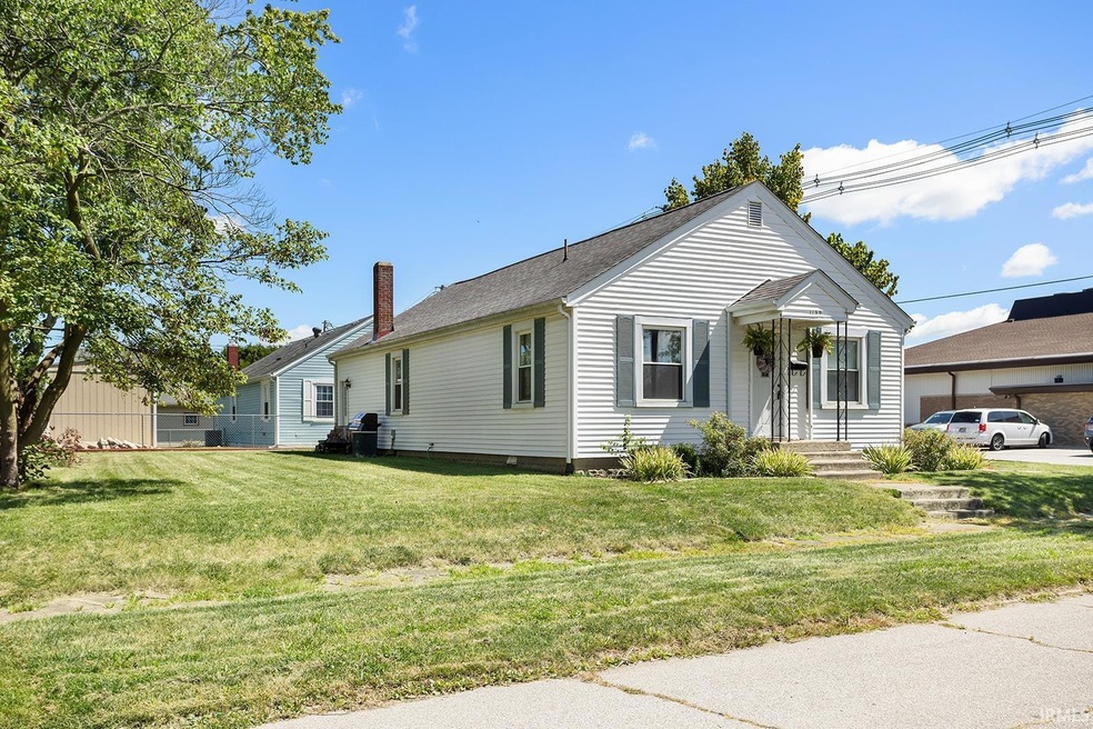 1159 Oak St, Frankfort, IN 46041 - photo 1