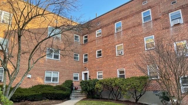 Tappan Manour Condominium unit S5, Tarrytown, NY 10591 - photo 1
