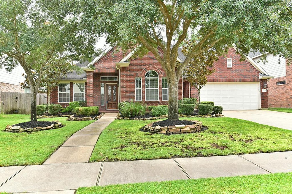 Nestled in one of the best areas of Coles Crossing on a quiet street is this affordable home.