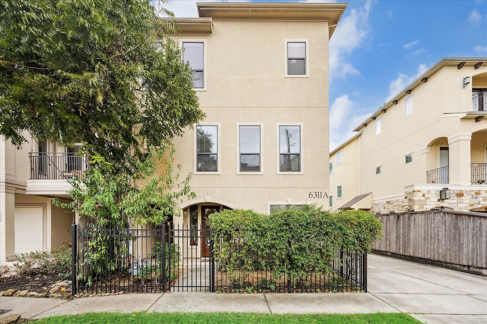 6311 Hamman St unit A, Houston, TX 77007 - photo 1