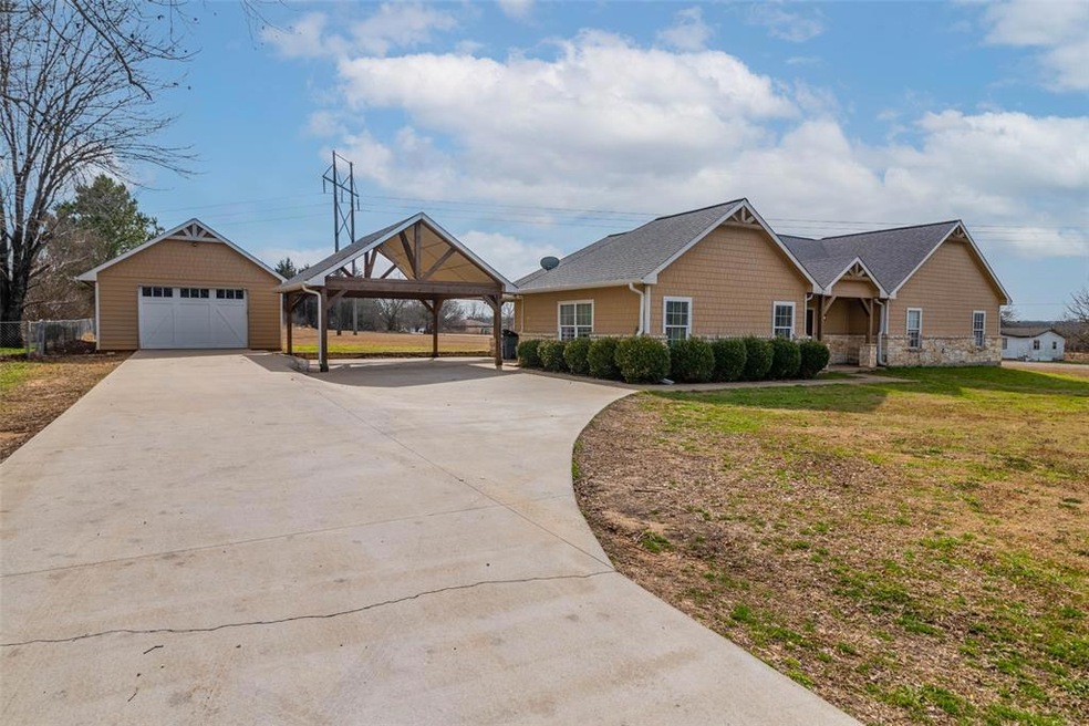 1950 E Fm 120, Denison, TX 75021 - photo 1