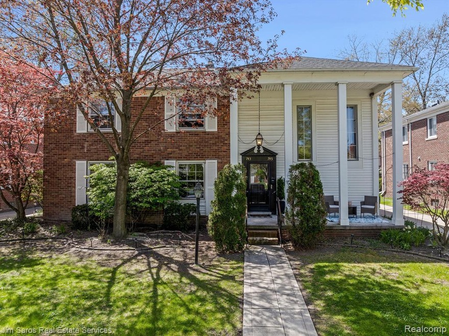 743 Harcourt Rd, Grosse Pointe Park, MI 48230 - photo 1