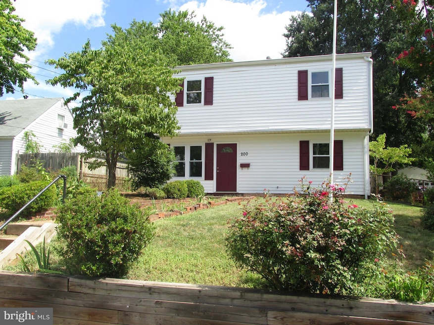 200 Cabbel Dr, Manassas Park, VA 20111 - photo 1