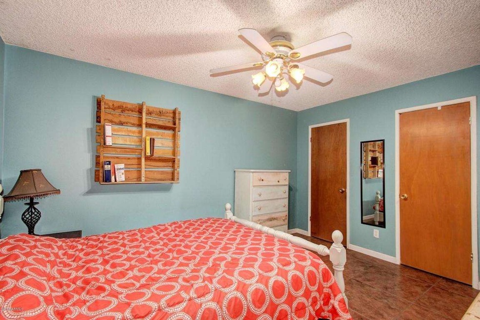 4219 W Echo Ln, Phoenix, AZ 85051 - photo 1