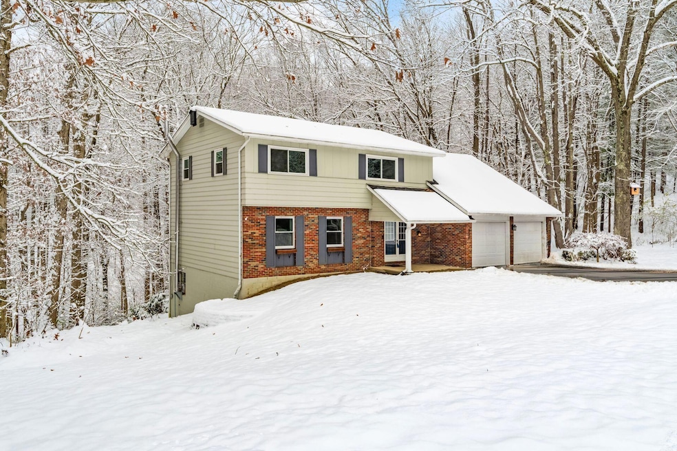 439 Pine Tree Dr NE, Granville, OH 43023 - photo 1