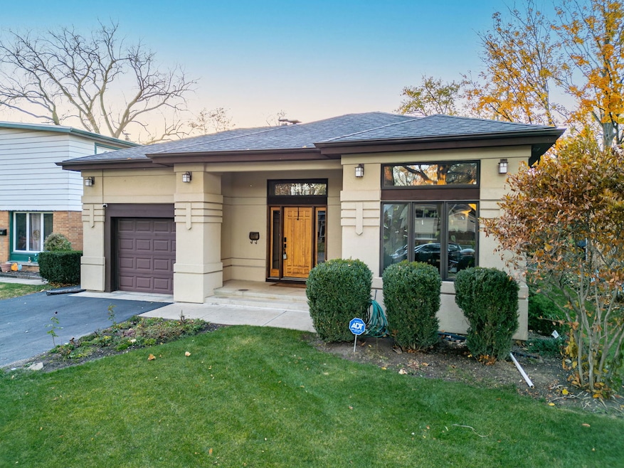 134 N Caroline Ave, Elmhurst, IL 60126 - photo 1