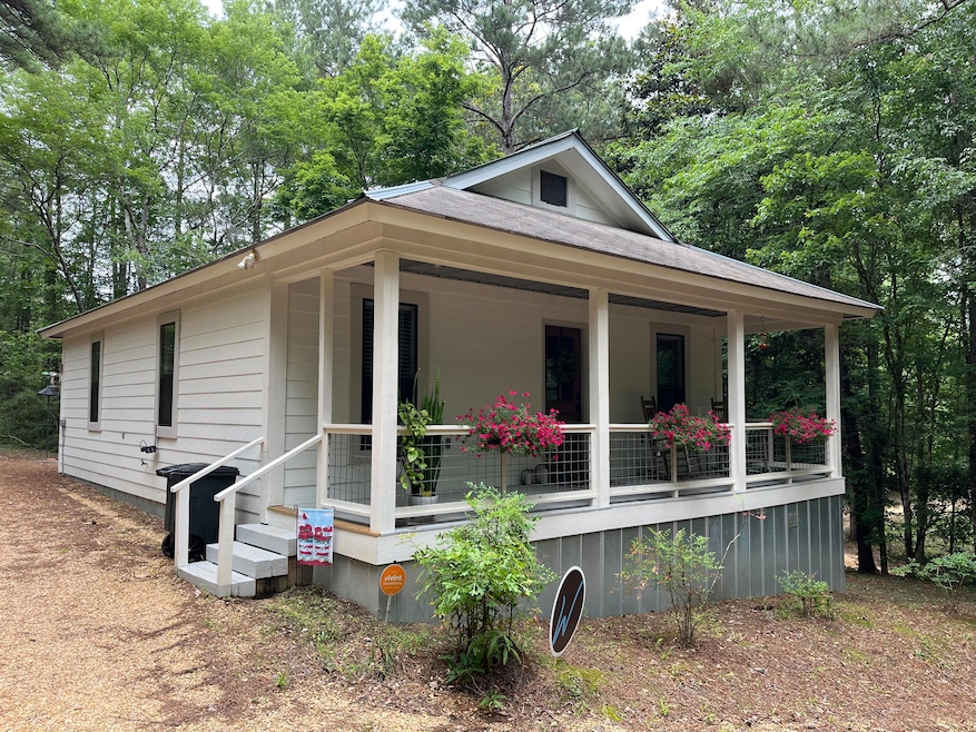 38 Robbins Lane