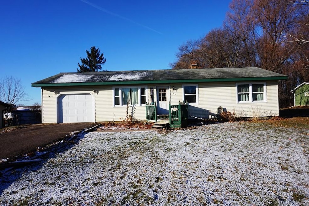 122 Princeton Dr, Elk Mound, WI 54739 | MLS# NST6468801 | Homes.com