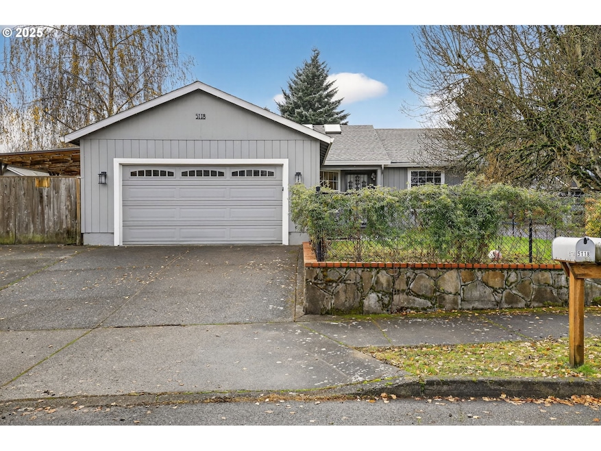 5118 NE Jarrett St, Portland, OR 97218 - photo 1