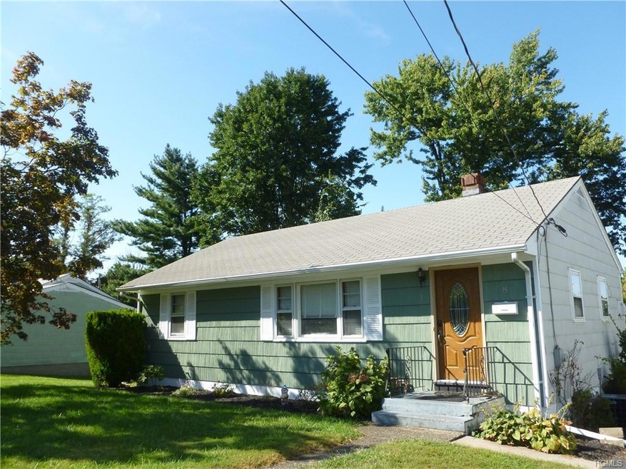 8 Heck Rd, Garnerville, NY 10923 - photo 1