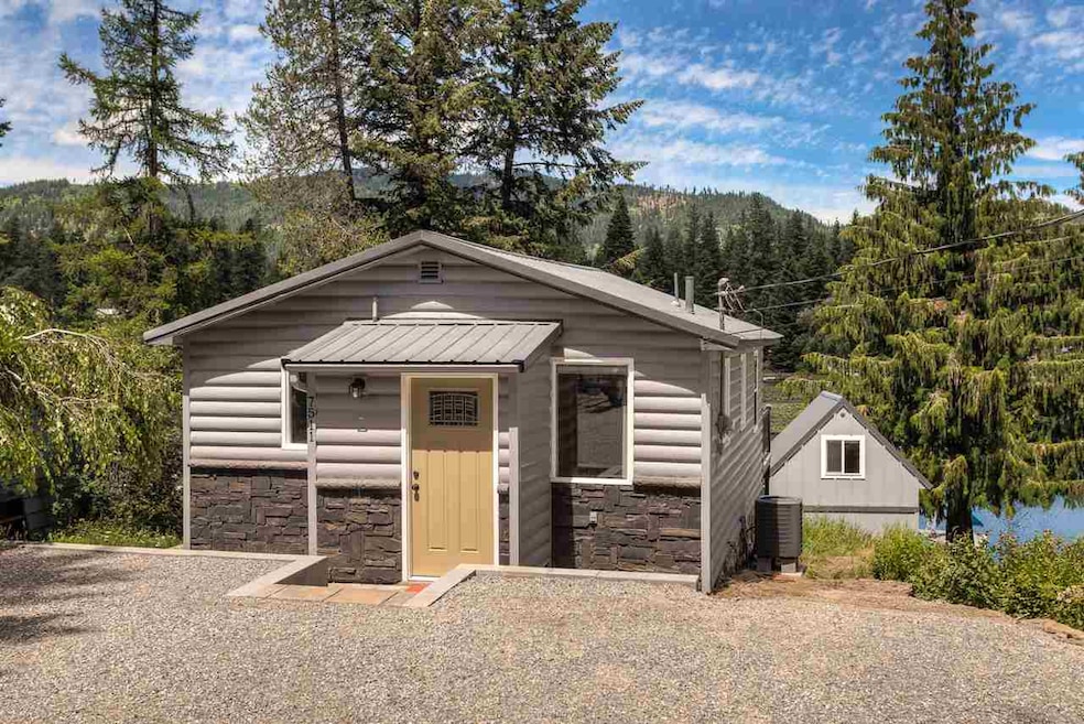 7511 W Channel Ln, Rathdrum, ID 83858 - photo 1