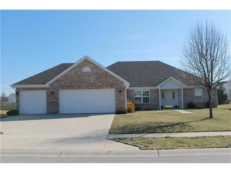 12073 Seahawks Ln, Fishers, IN 46037 - photo 1