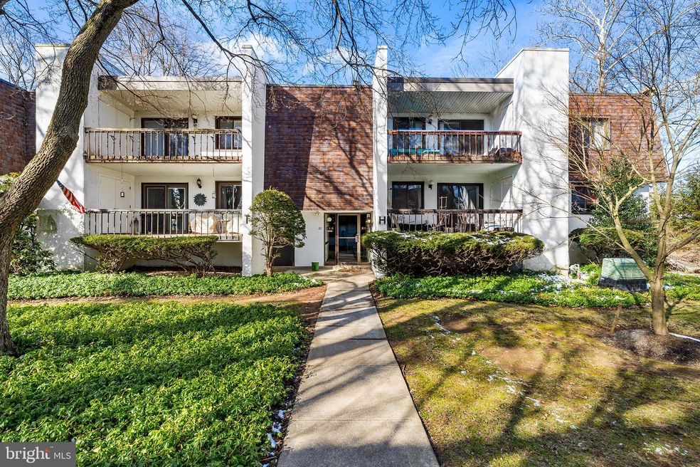 20 Dougherty Blvd unit I1, Glen Mills, PA 19342 - photo 1