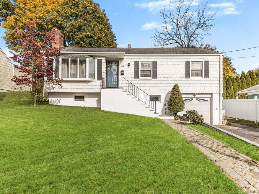 Gorgeous curb appeal!