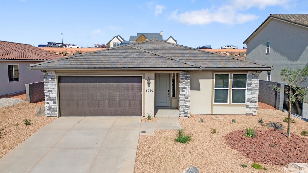 3960 S 2160 W, Hurricane, UT 84737 - photo 1