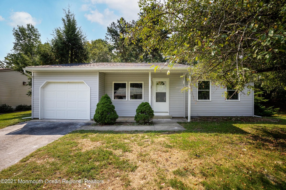 7 Buttonwood Ln unit 71, Whiting, NJ 08759 - photo 1