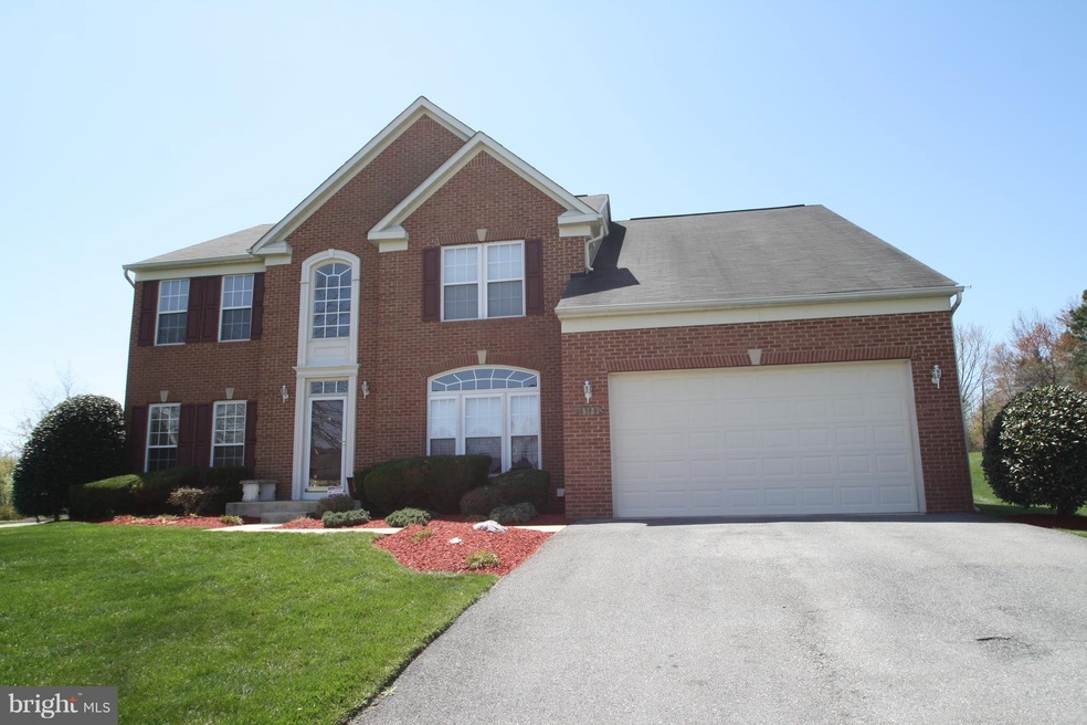 15121 Roving Wood Dr, Bowie, MD 20715 - photo 1