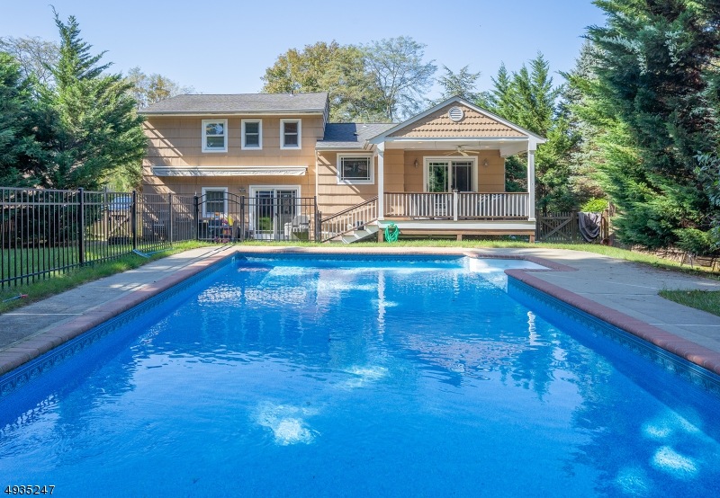 14 Oxbow Dr, New Providence, NJ 07974 - photo 1