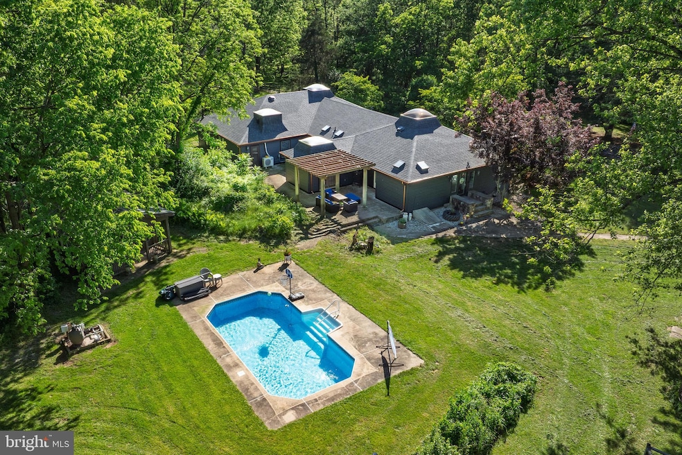 For Sale $1,100,000 • Co-Listing Agent