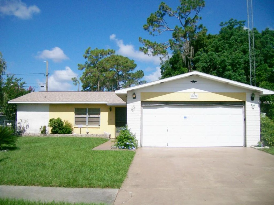 6221 16th St, Zephyrhills, FL 33542 - photo 1