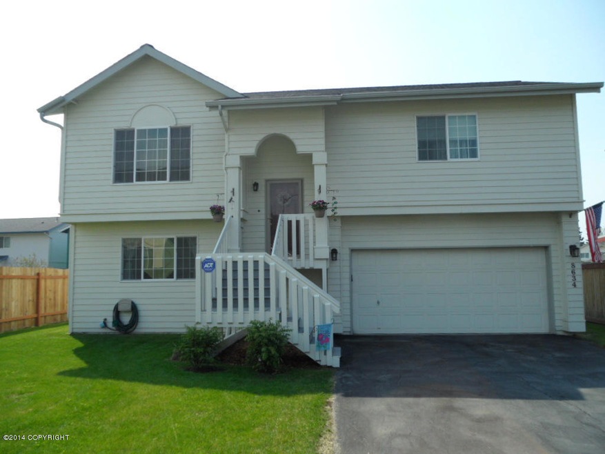 8634 Spruce Brook St. FRONT VIEW