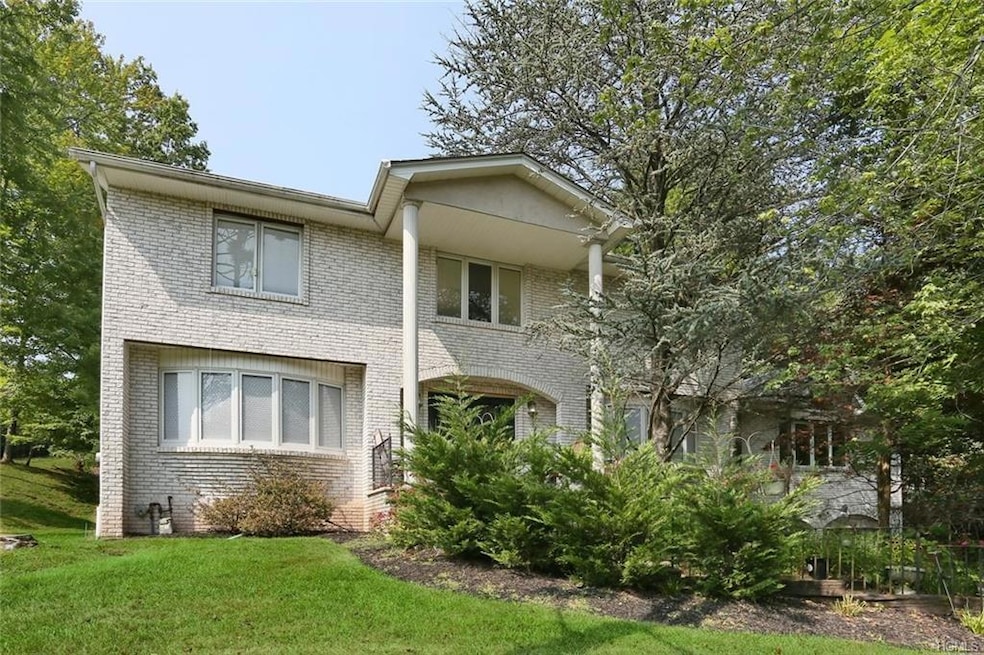 5 Timothy Ct, Monsey, NY 10952 - photo 1