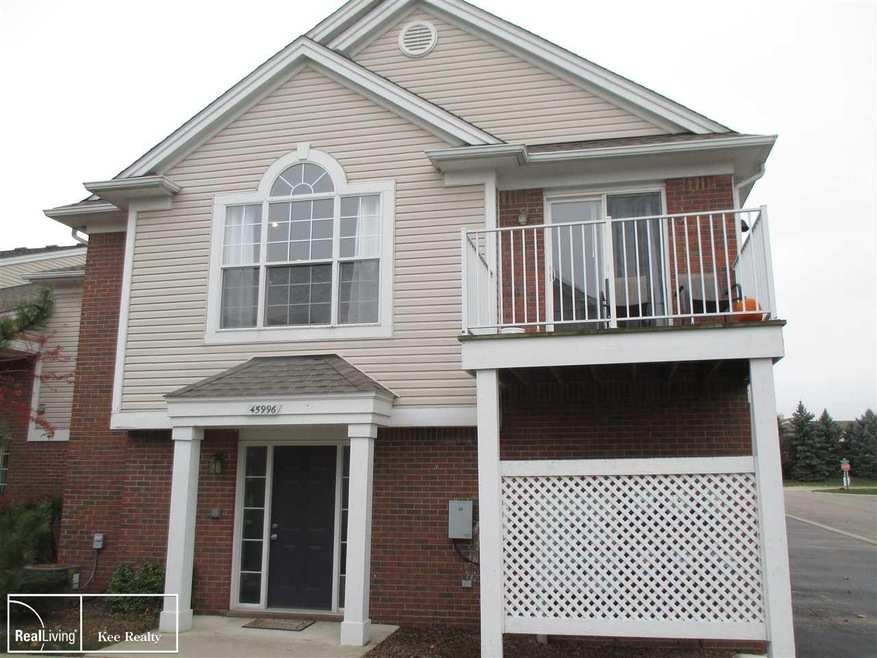 45996 Rhodes Dr unit 337, Macomb, MI 48044 - photo 1