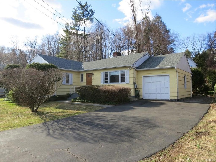 340 Chappaqua Rd, Briarcliff Manor, NY 10510 - photo 1