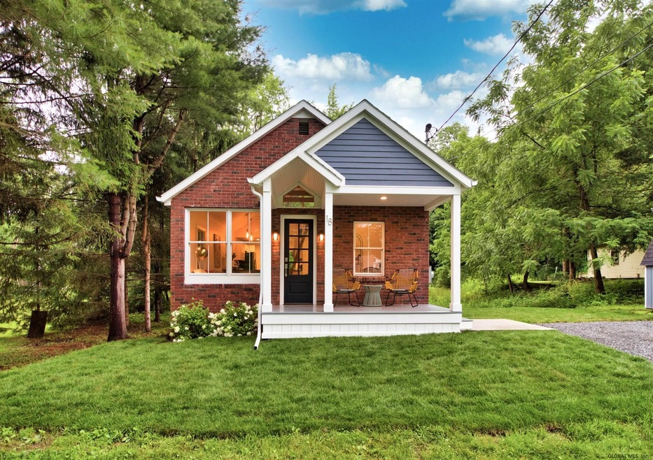 18 Adriance Ln, Delmar, NY 12054 - photo 1