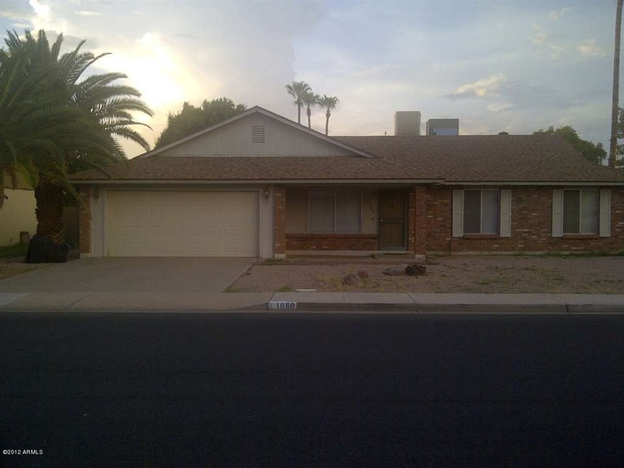 Phoenix-20120723-00173