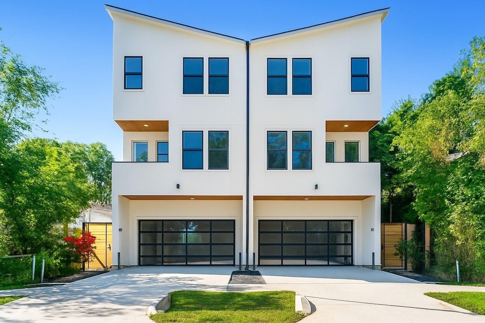 5117 Schuler St unit B, Houston, TX 77007 - photo 1