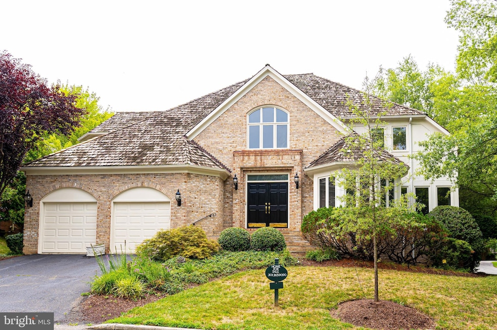 10101 Watts Mine Ln, Potomac, MD 20854 - photo 1