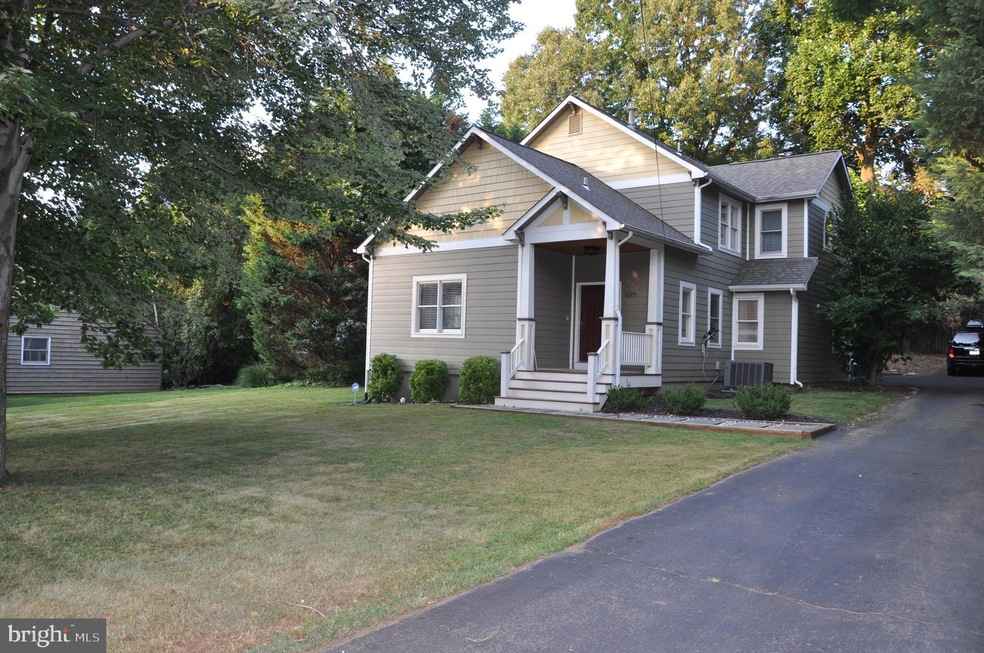 1605 Colonial Ln, McLean, VA 22102 - photo 1