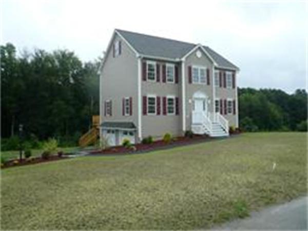 19 Lisa Ln, Methuen, MA 01844 - photo 1