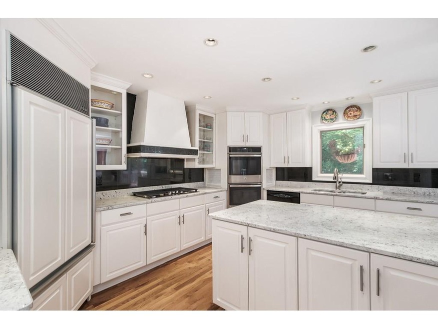 All White Wood Cabinets, NEW Granite and 5 Burner 