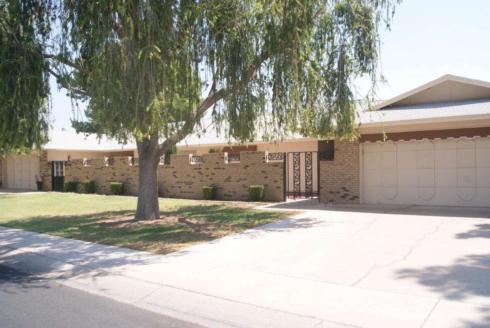 18217 N 99th Dr, Sun City, AZ 85373 - photo 1