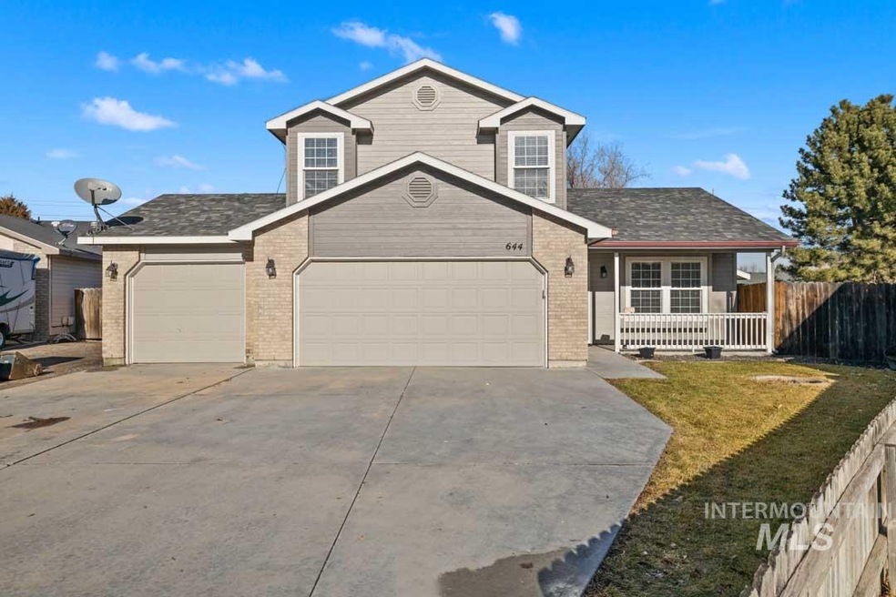 644 Teton Dr, Nampa, ID 83686 - photo 1