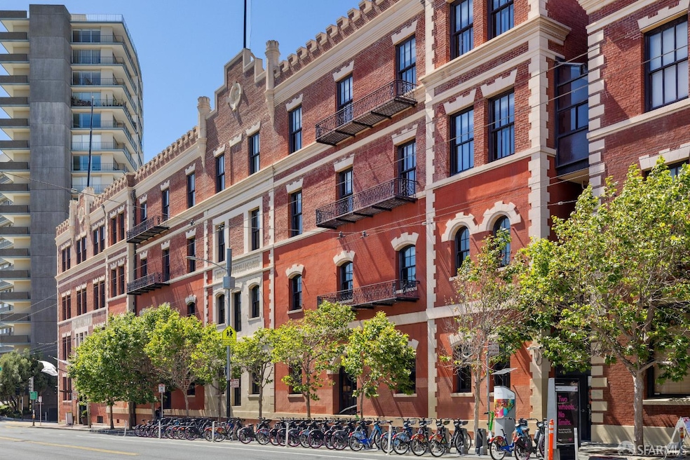 900 N Point St unit 217, San Francisco, CA 94109 - photo 1