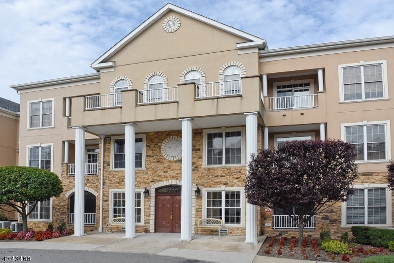 1313 Franklin Ln unit 313, Rockaway, NJ 07866 - photo 1