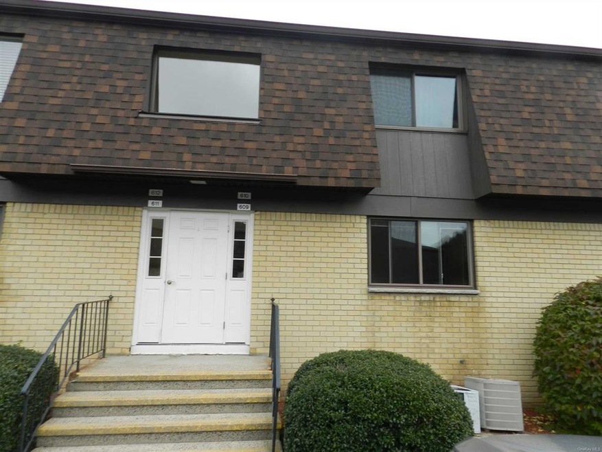 609 Cherry Hill Dr, Poughkeepsie, NY 12603 - photo 1