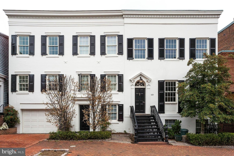 1231 31st St NW unit 1235, Washington, DC 20007 - photo 1