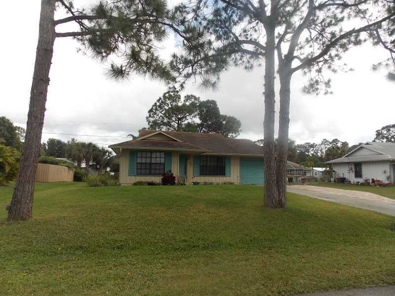 438 Chaloupe Terrace, Sebastian, FL 32958 - photo 1