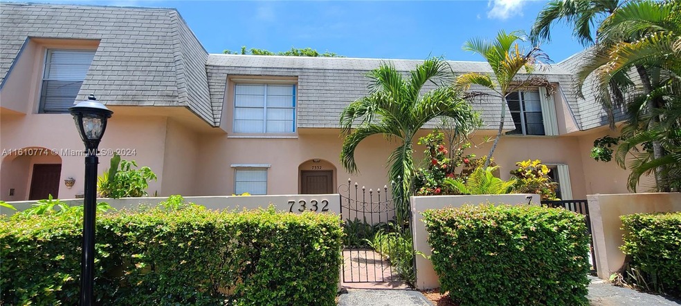 7332 SW 25th Ct unit 2, Davie, FL 33317 - photo 1