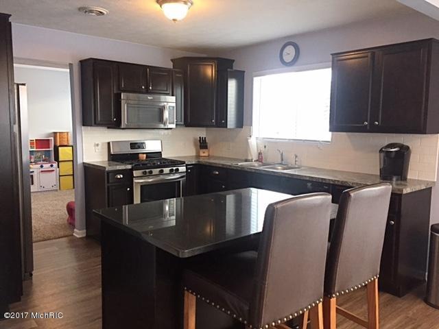 4255 Springwell Ct, Wayland, MI 49348 - photo 1