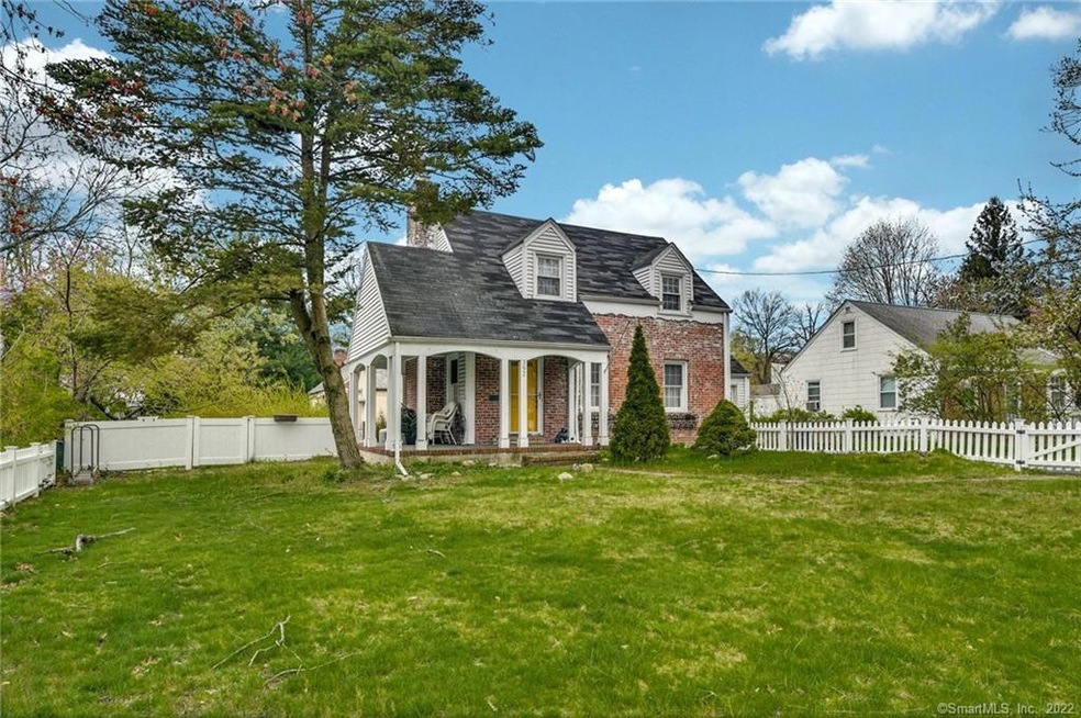 392 Hope St, Stamford, CT 06906 - photo 1